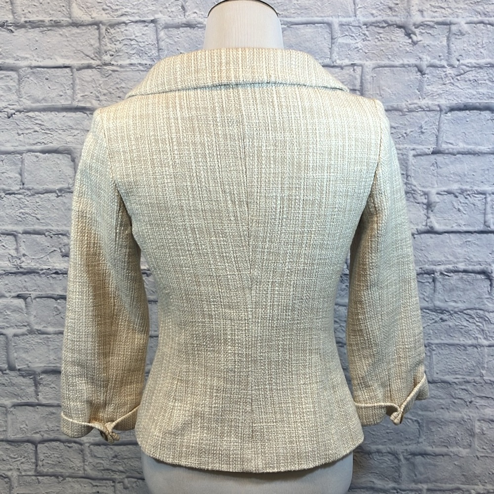 White House Black Market Cream Blazer - Picture 3 of 5